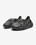 Adidas Yeezy Foam RNR Carbon